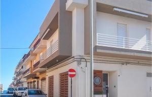 Beautiful Apartment In Pozzallo