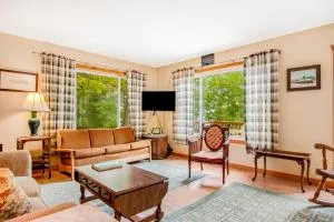 Ashton House - Conover