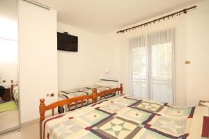 Apartments by the sea Cove Merascica, Cres - 8071