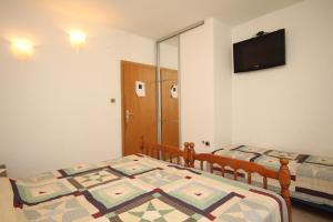 Apartments by the sea Cove Merascica, Cres - 8071