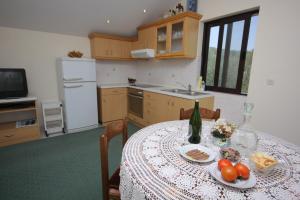 Apartments by the sea Cove Mala Lamjana, Ugljan - 347