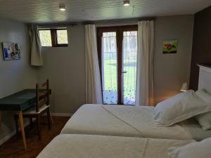 Maisons de vacances Gite Ligny-le-Ribault, 3 pieces, 4 personnes - FR-1-590-225 : photos des chambres