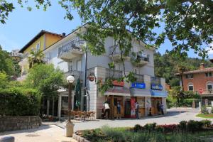 Apartments by the sea Ika, Opatija - 3426