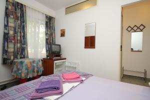 Apartments and rooms by the sea Mali Losinj (Losinj) - 7953