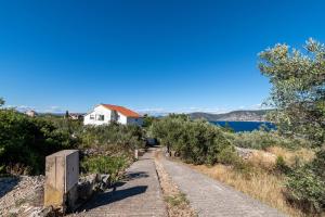 Apartments with parking space Racisce, Korcula - 20001