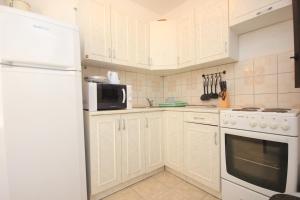 Seaside holiday house Artatore, Losinj - 7937