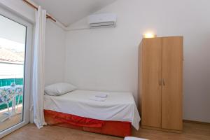 Apartments by the sea Podaca, Makarska - 6677