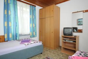 Apartments and rooms by the sea Mali Losinj (Losinj) - 7953