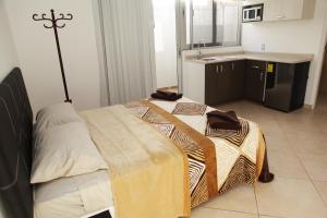 Iris Studios & Apartments