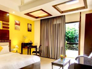 Lime Stays B&B GK-2 at Greater Kailash Metro South Delhi nearby SaketCity
