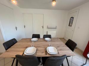 Maisons de vacances Auva YourHostHelper : photos des chambres