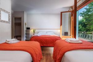 Hotels Hotel Saint Clair : Chambre Quadruple