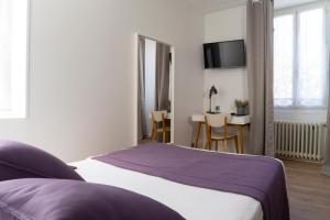 Hotels Hotel du Midi : photos des chambres