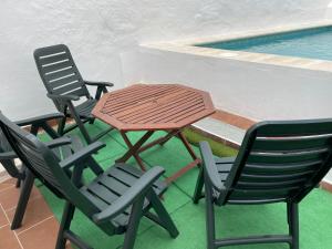 Apartamento nuevo con piscina en el centro "Doña Paca-Ronda"