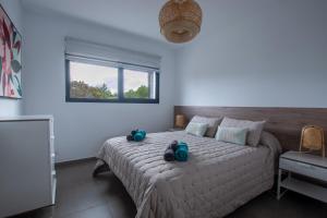 Villa Wind Wave 28A Heated & Shared Pool