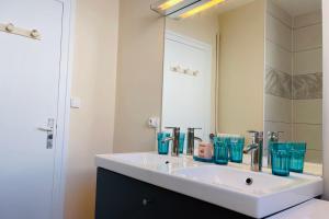 Appartements Beautiful 1950s style apartment close to the city center : Appartement