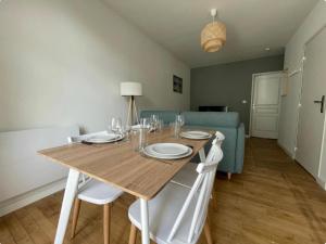 Appartements Superbe T2 Neuf Centre Ville Wifi Terrasse Netflix : photos des chambres