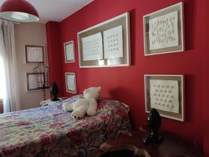 Apartamento completo con piscina comunitaria y patio exterior