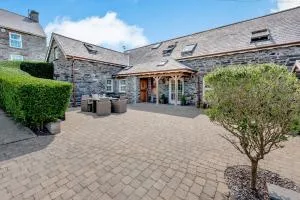 Ysgubor Uchaf - Rhyd Lewis