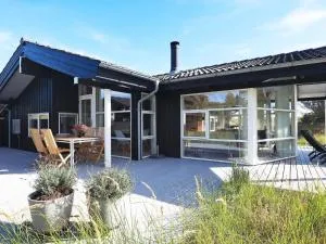 Three-Bedroom Holiday home in Ålbæk 56 - Hulsig