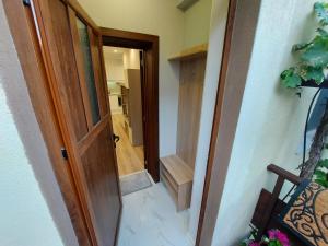 White grapes apartment