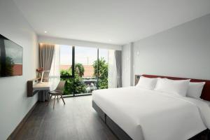 Centara Life Hotel Bangkok Phra Nakhon