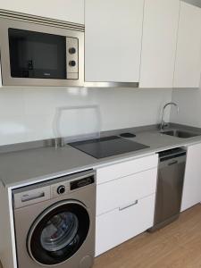 SUPER OFERTA NOVIEMBRE en la playa apartamento pie de playa YELLOW, un lujo, totalmente nuevo, también para tu mascota