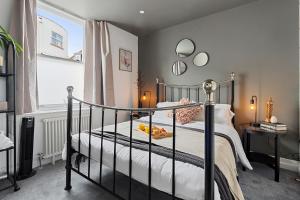 Beach access, Modern & Spacious 2 bed Apartment By The Sea, free parking, wifi, netflix - Ubytování bez kategorie ve městě Teignmouth