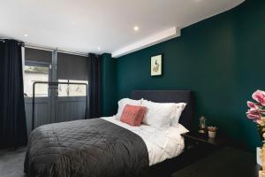 Central Brighton few Steps from Brunswick Square