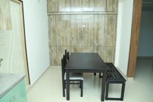 Ameya Homestays Brand New Fully Furnished 3BHK & 2BHK Apartments.