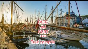 LE REFLET DES VOILES FACE AU PORT DE FECAMP