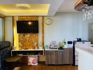 1 Bedroom beautiful condo across Iloilo Esplanade