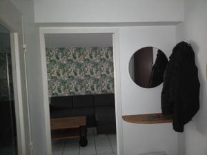 Appartements -- Le Refuge, a 50 metres de la Gare -- : photos des chambres