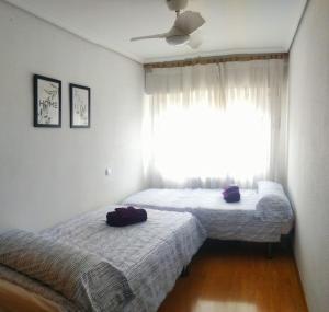 Apartamento grande, 2 dormitorios, garaje gratis