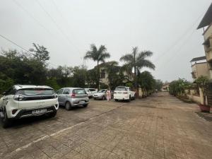 Homely condo in Lonavala