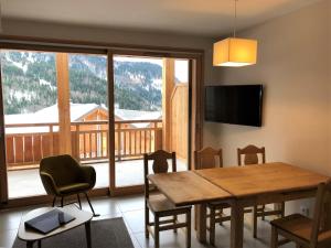 Maisons de vacances VAUJANYLOCATIONS - Domaine du Patre : photos des chambres