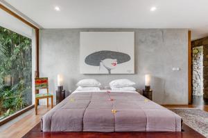 Wahyu wonderful 4Bd villa with huge garden and 2 pools