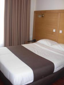 Hotels Cosmotel Hotel : photos des chambres