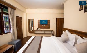 Divines The Elite Zong