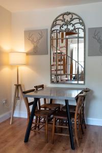 Kylemore House boutique apartments - Connemara Suite