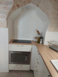 Casa messapica : casa indipendente in pietra