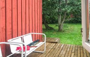 Cozy Home In Gärsnäs With Wifi