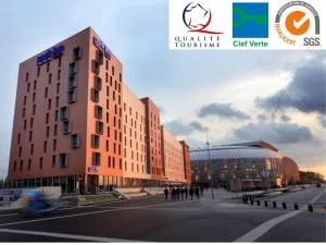 里尔大体育场丽笙公园酒店 - 瓦朗西纳