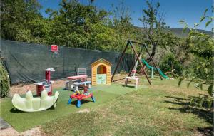 2 Bedroom Lovely Home In Massa Martana