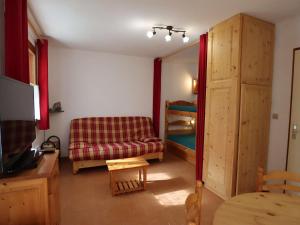 Studio calme avec terrasse aux portes de la forêt - FR-1-342-283