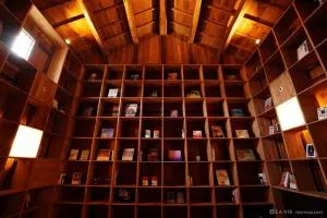 NIPPONIA HARIMA FUKUSAKI ZOUSHONO YAKATA - Ono