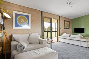 275 Zig Zag - Stunning country property with amazing views