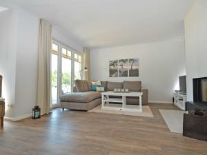 Reethus am Strand - Haushälfte 1 mit Kamin, Sauna