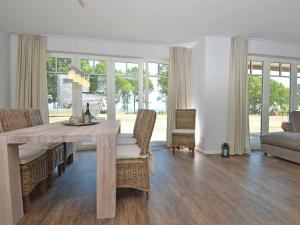 Reethus am Strand - Haushälfte 1 mit Kamin, Sauna