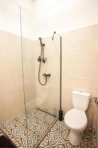 On the Castle Hill, near Chain Bridge